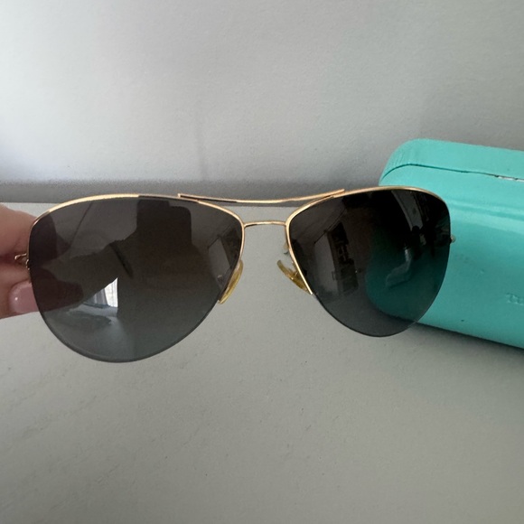Tiffany & Co Gold Aviator Polarized Sunglasses with Case - Picture 1 of 7